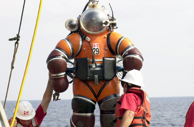 Illustration for article titled The Evolution of the Atmospheric Diving Suit